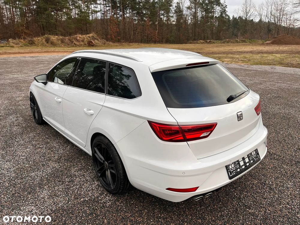 Seat Leon 2.0 TDI Xcellence S&S DSG - 11
