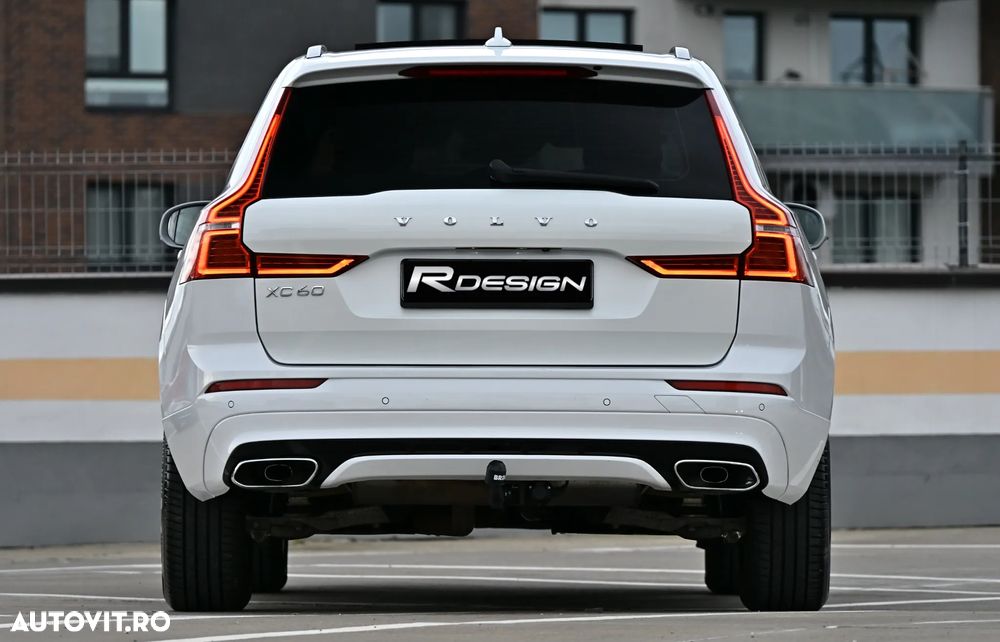 Volvo XC 60 D4 AWD Geartronic RDesign - 9