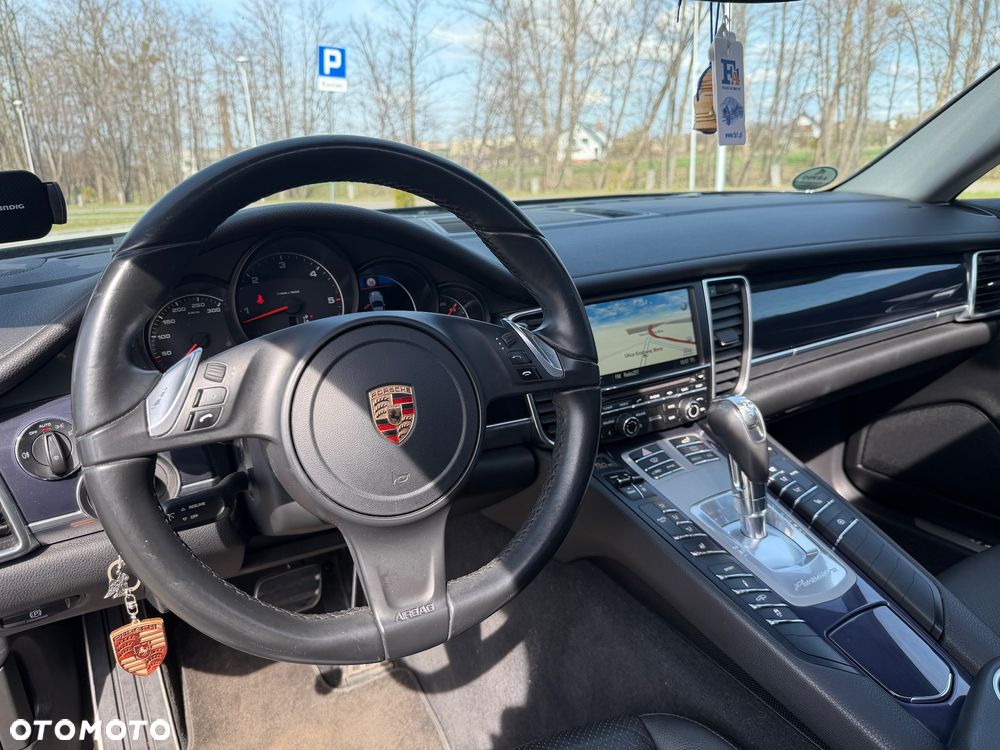 Porsche Panamera Platinum Edition - 20