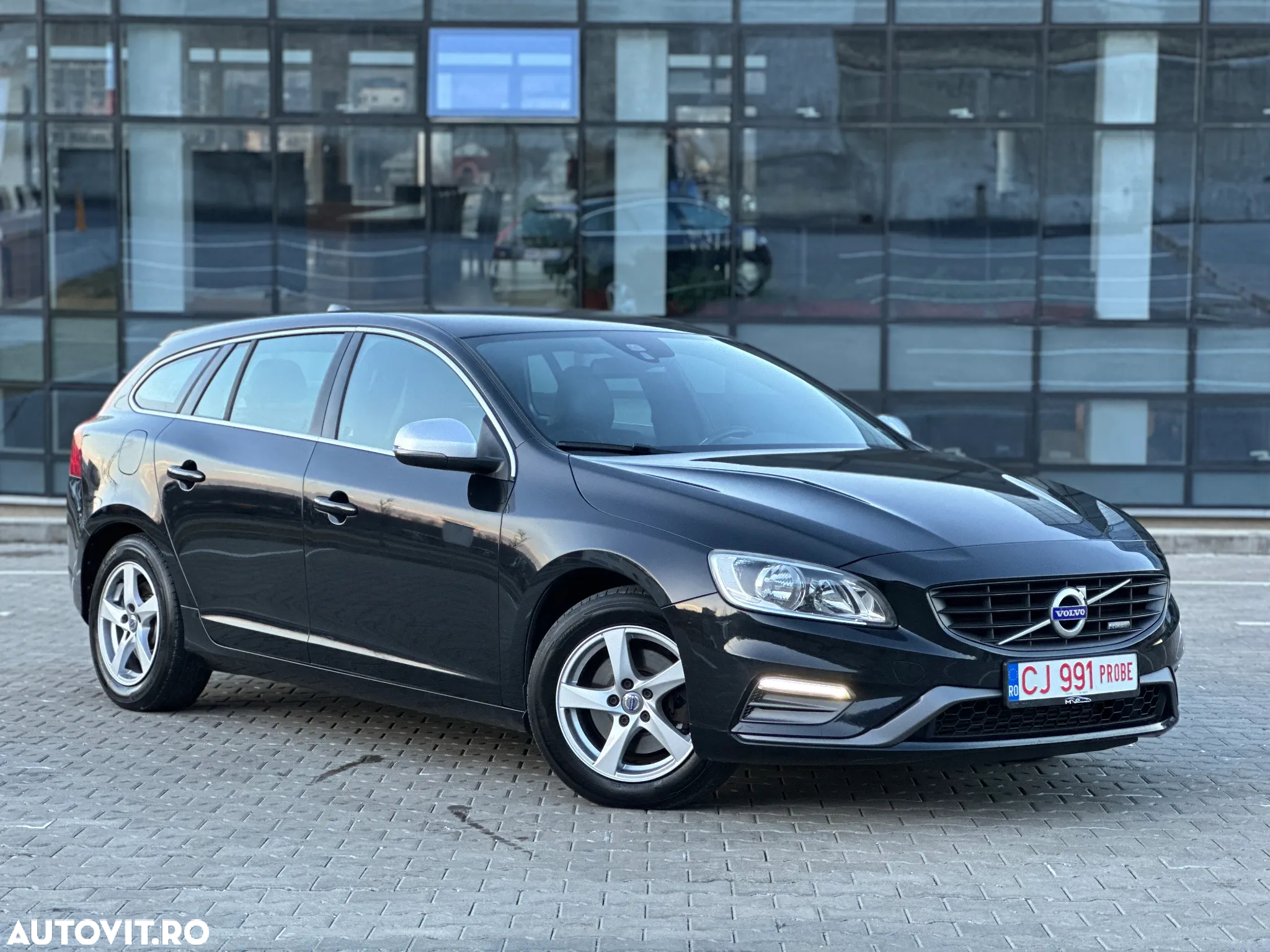 Volvo V60 D2 Geartronic Powershift RDesign - 2