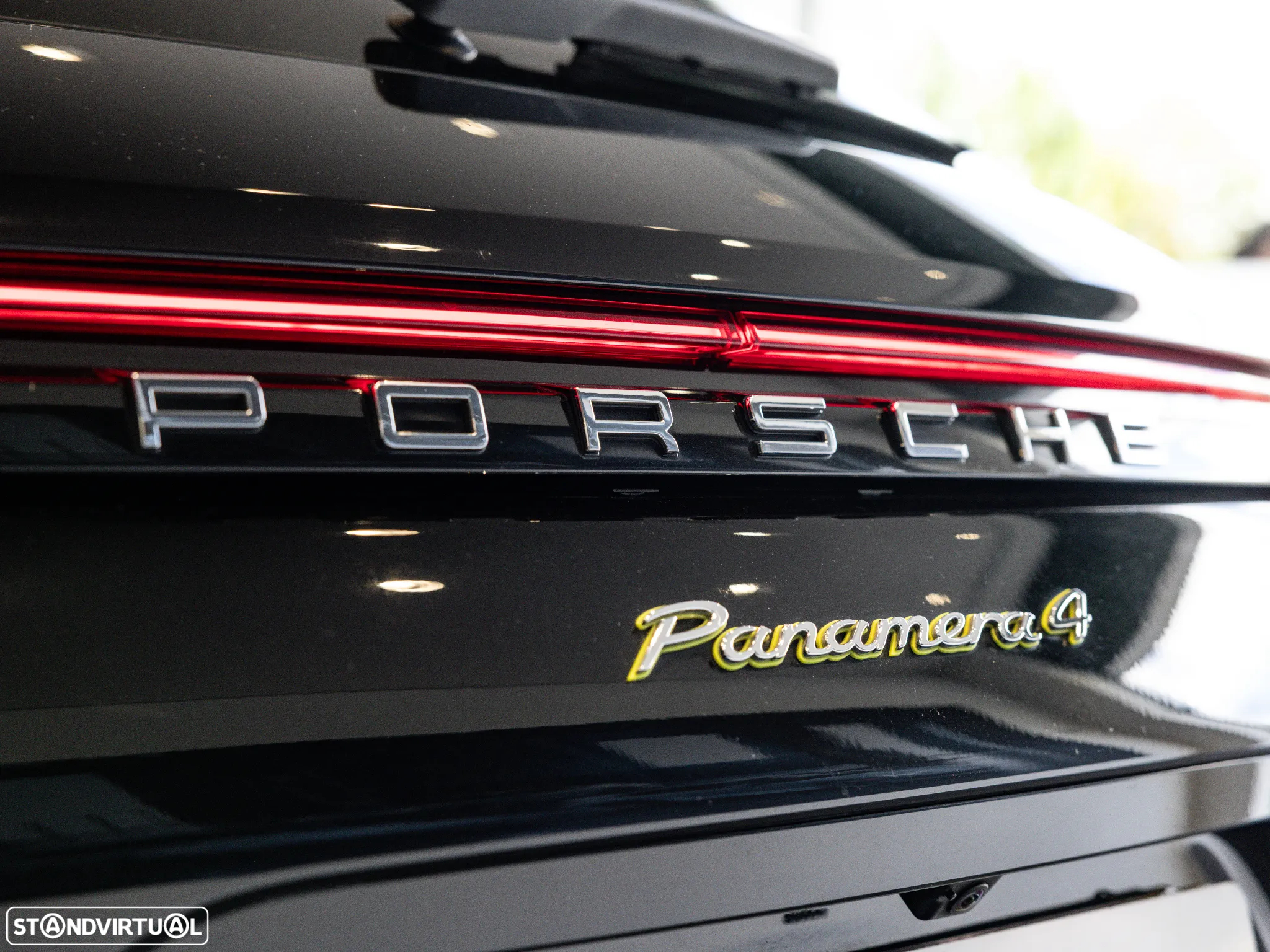 Porsche Panamera Sport Turismo 4 E-Hybrid - 11