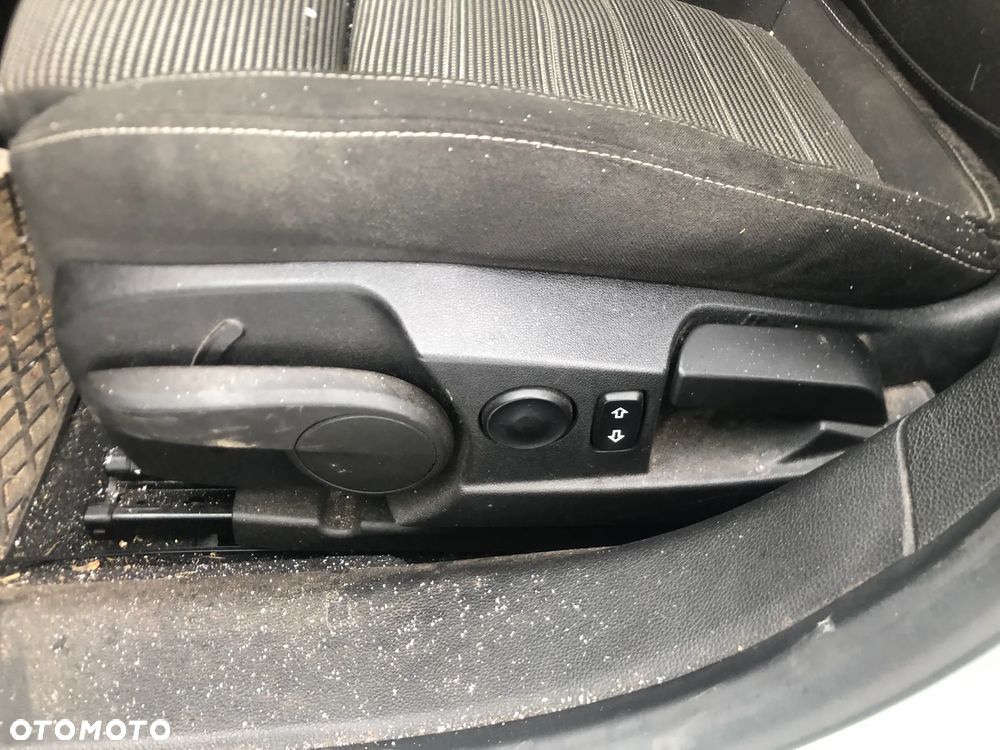 FOTELE KANAPA TAPICERKI DRZWI KOMPLET OPEL INSIGNIA A - 4