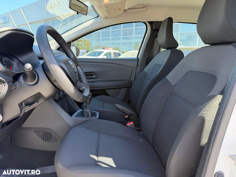 Dacia Logan TCe 90 MT5 Essential - 12