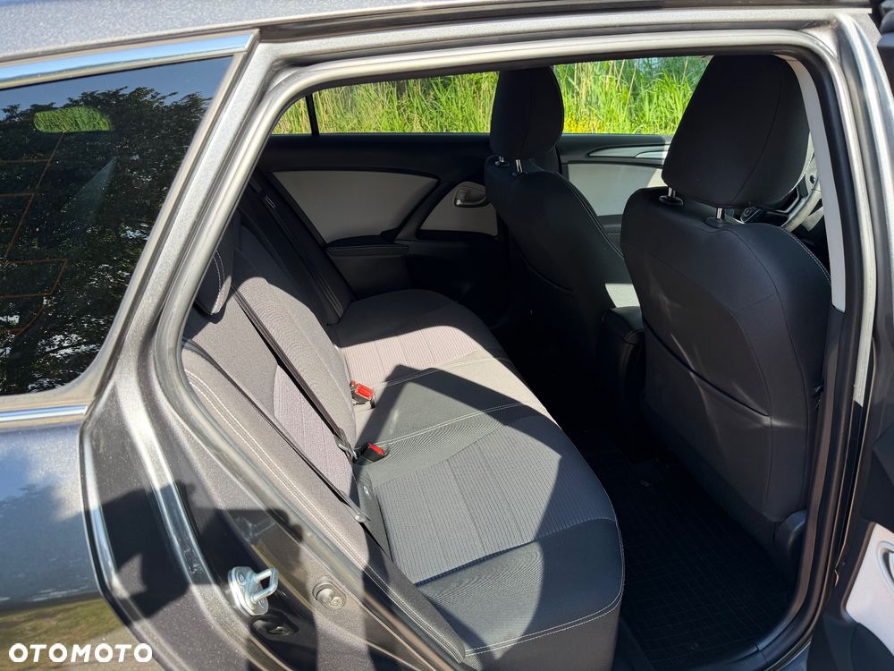 Toyota Avensis Touring Sports 1.8 Multidrive S Edition S+ - 10
