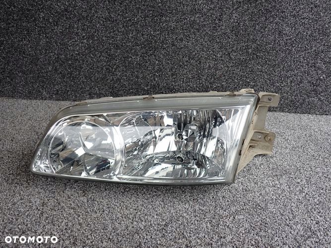 HYUNDAI H100 LIFT 00- reflektor lewy lampa lewa - 1