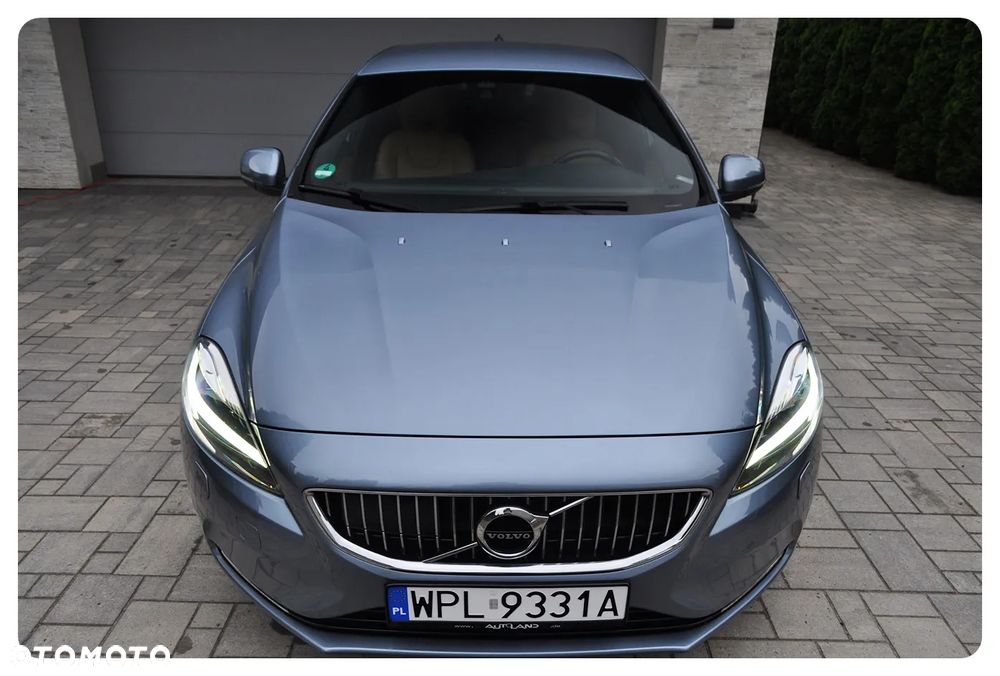 Volvo V40 T3 Inscription - 17