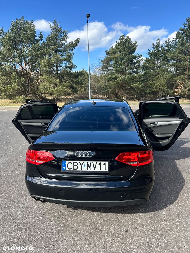 Audi A4 Avant 2.0 TDI - 10