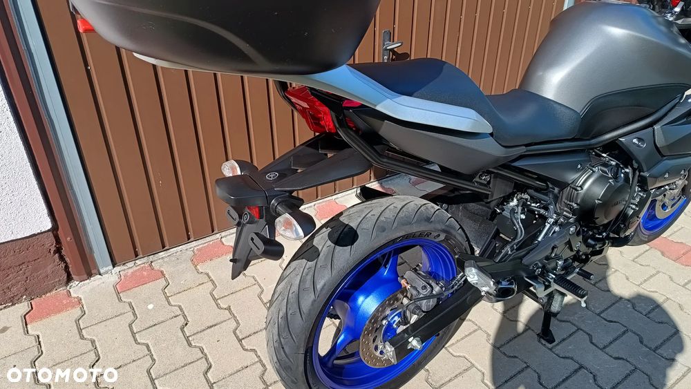 Yamaha XJ - 12