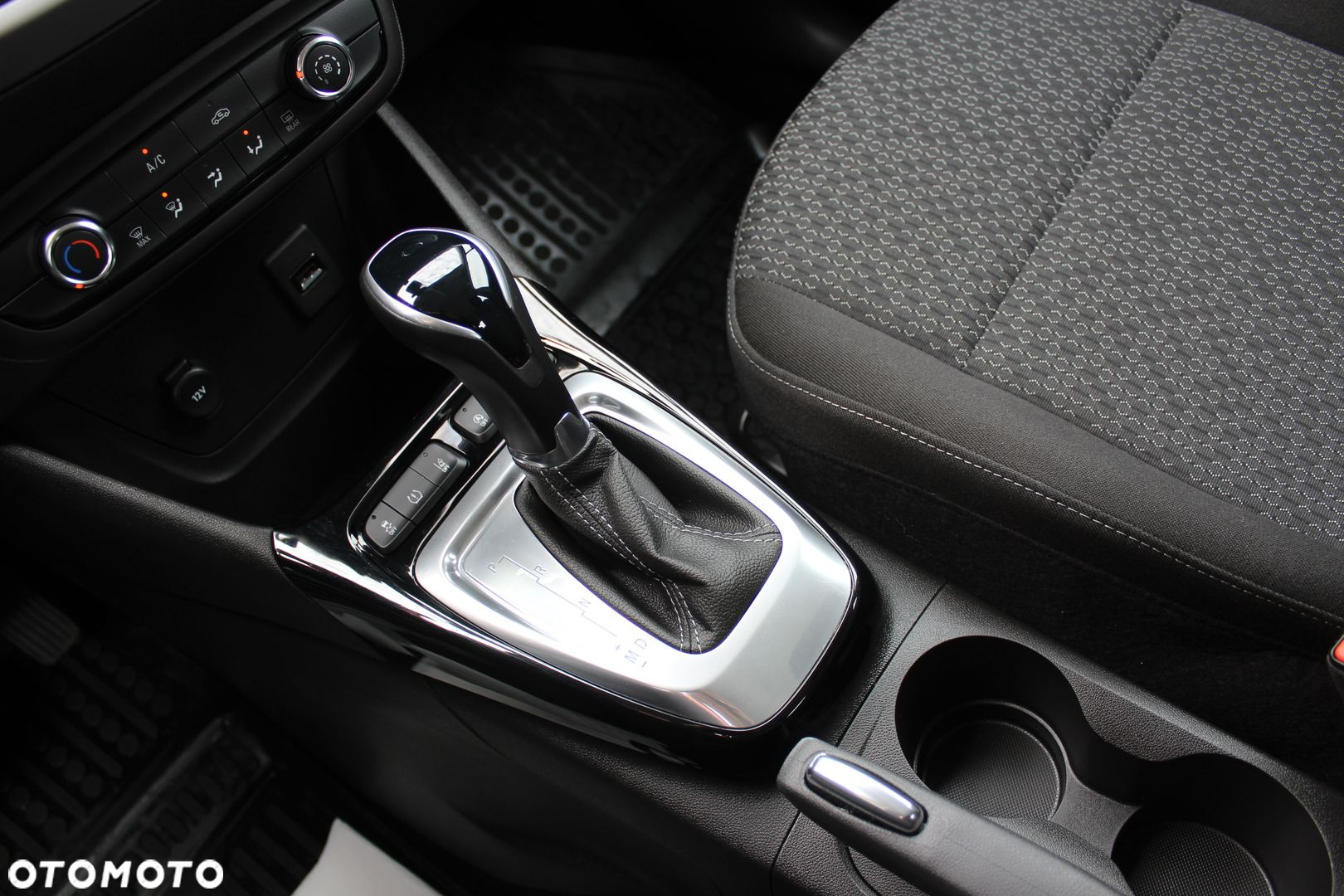 Opel Crossland - 15