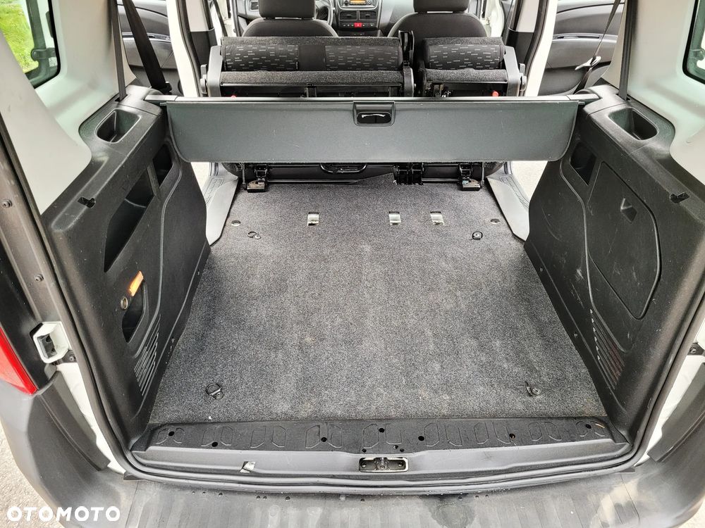 Opel Combo - 11