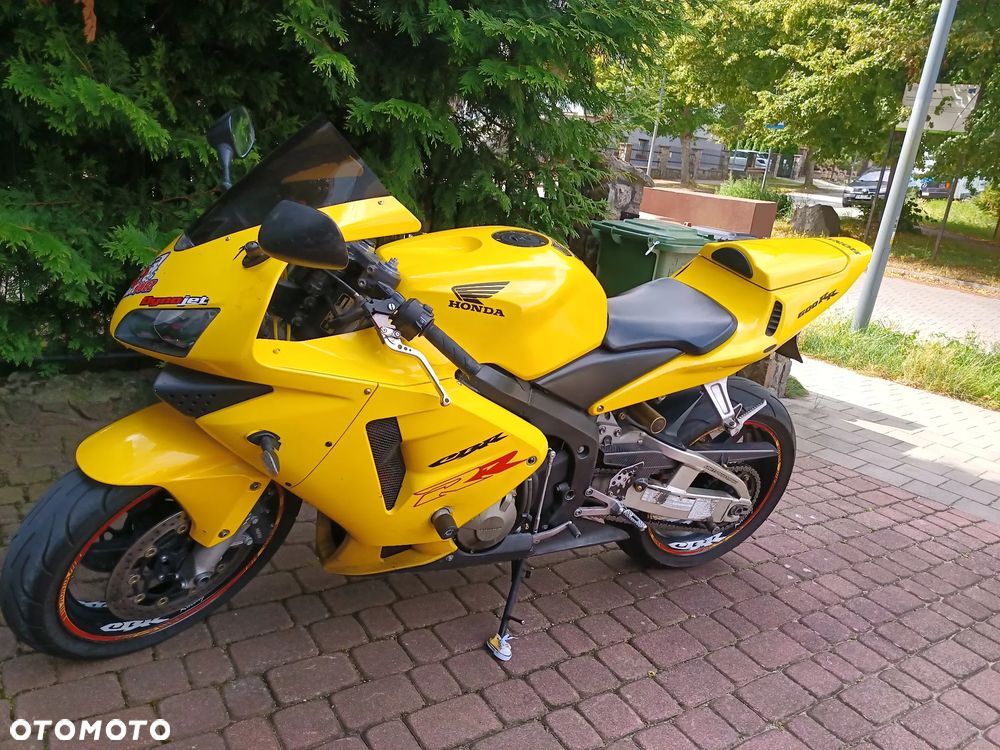 Honda CBR - 1