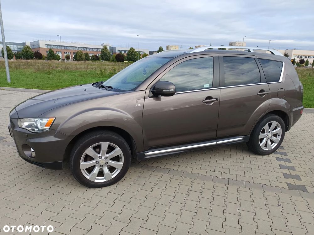 Mitsubishi Outlander 2.0 DID Invite SE - 3