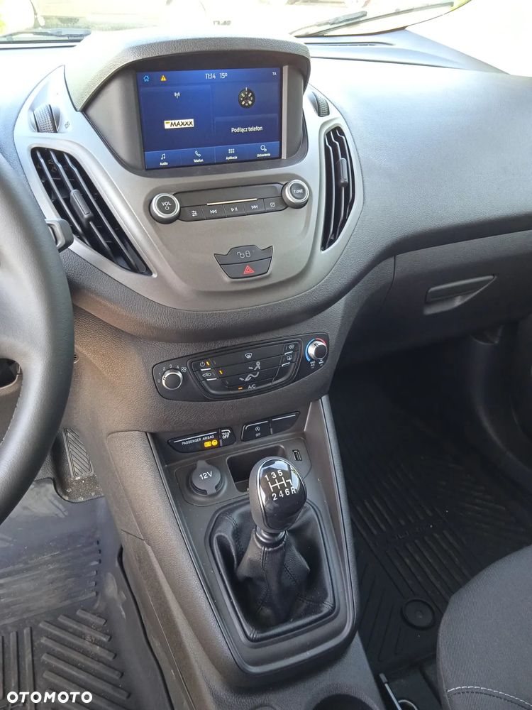 Ford Courier - 9