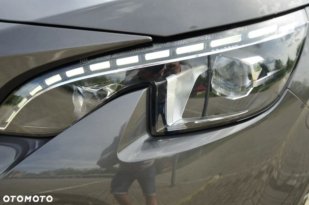 Peugeot 5008 BlueHDi 130 Allure - 32
