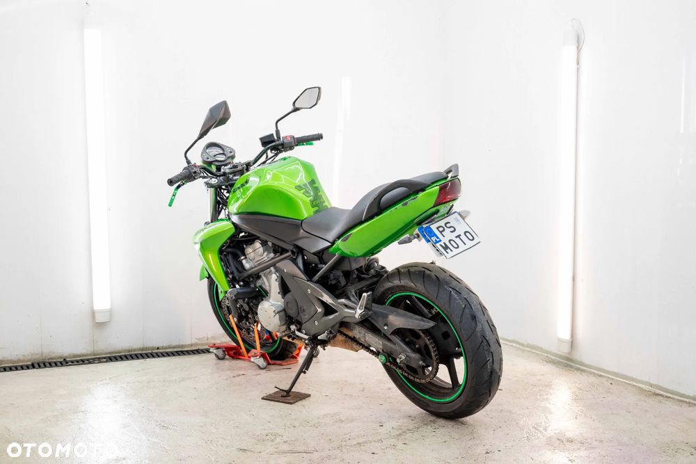Kawasaki ER - 20