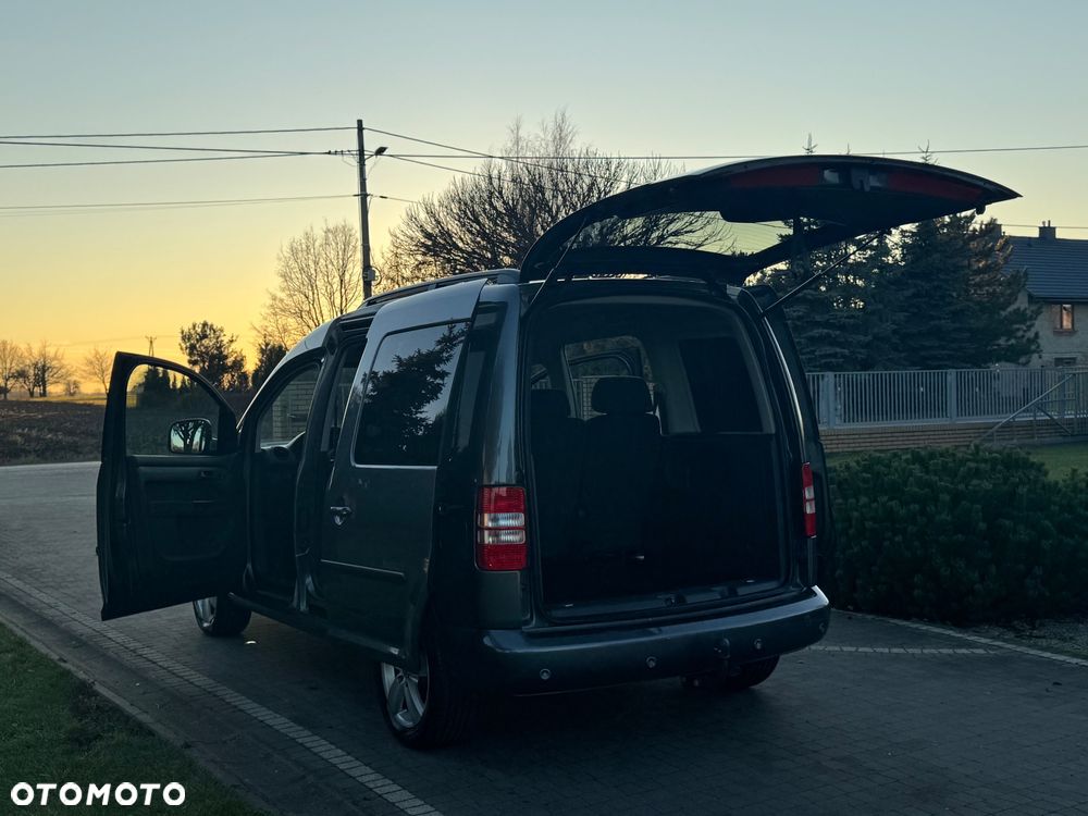 Volkswagen Caddy Comfortline DSG - 13