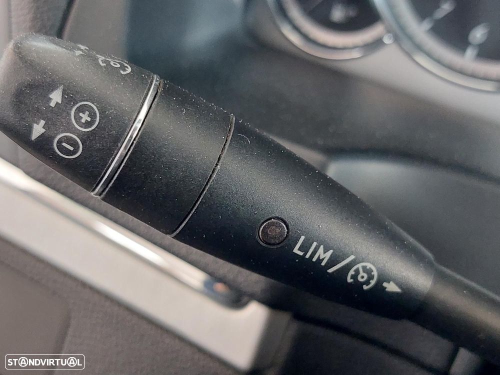 Mercedes-Benz E 220 CDi Avantgarde BlueEfficiency - 19