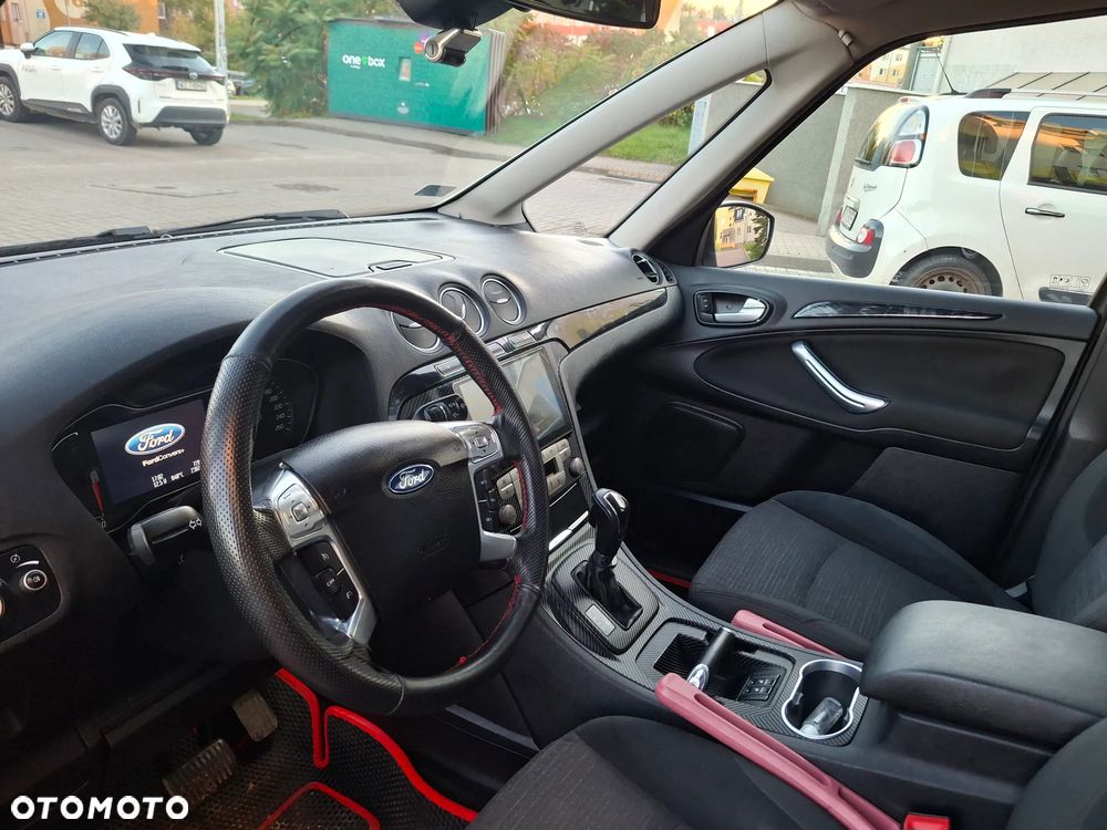 Ford Galaxy 2.0 T Platinium X (Titanium) - 32