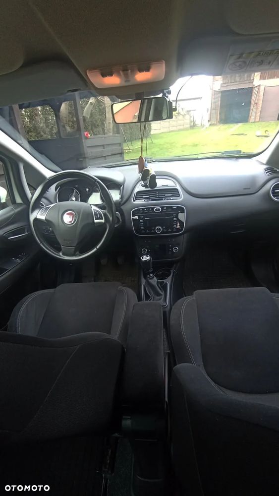 Fiat Punto 1.4 Easy Pakiet Easy Plus S&S - 9