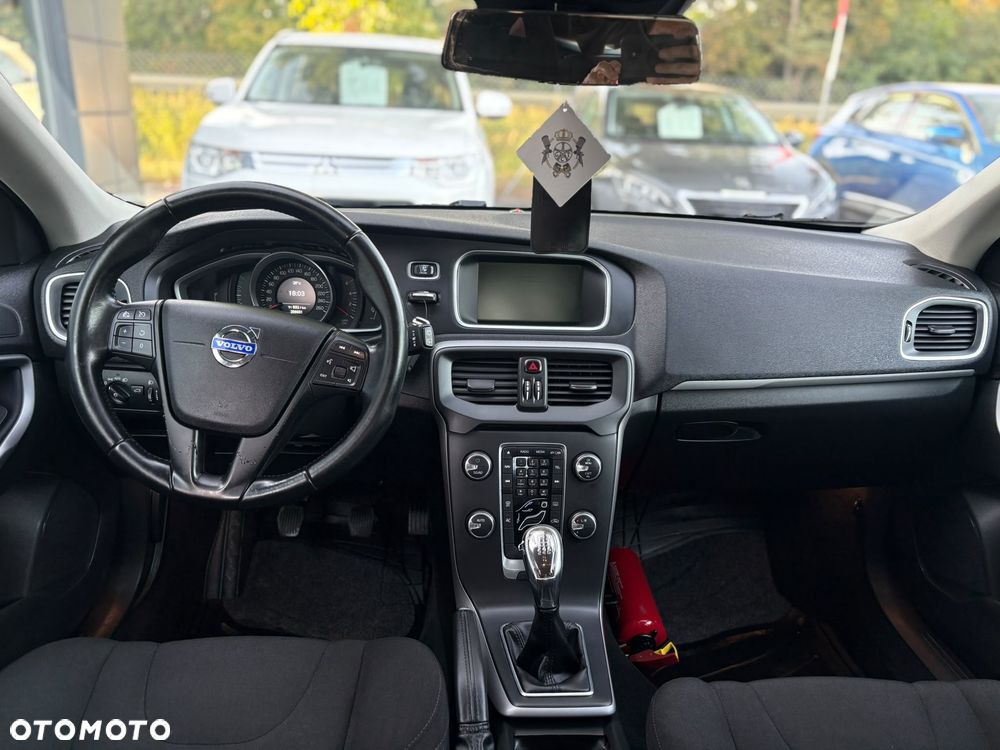Volvo V40 D2 - 16
