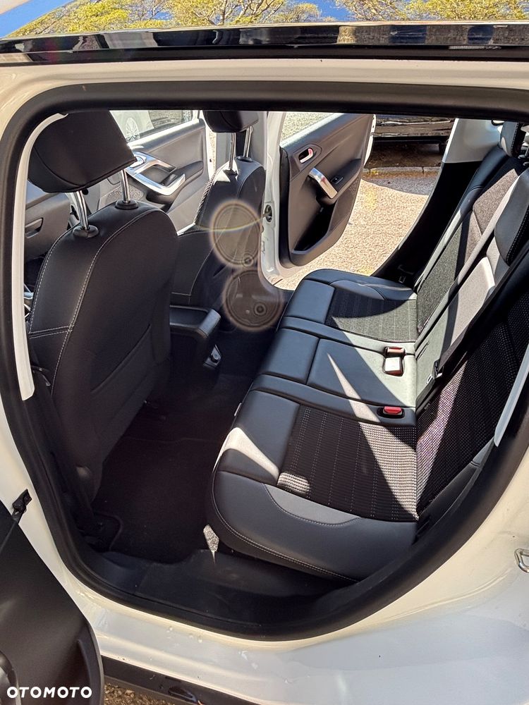 Peugeot 2008 PureTech 110 Stop&Start EAT6 Allure - 5