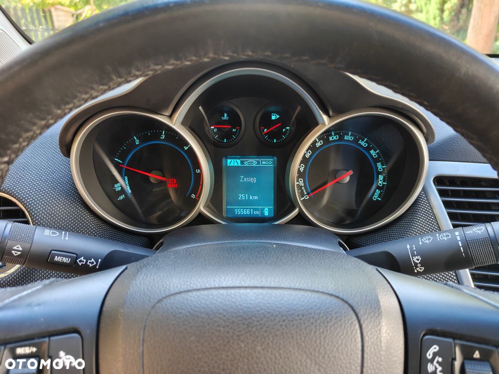Chevrolet Cruze - 16