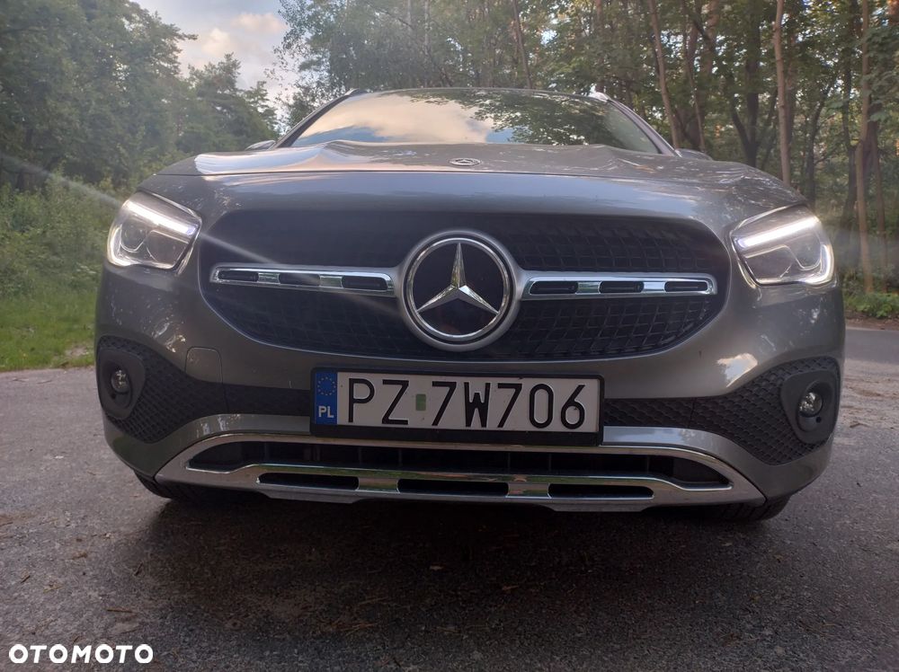 Mercedes-Benz GLA - 30