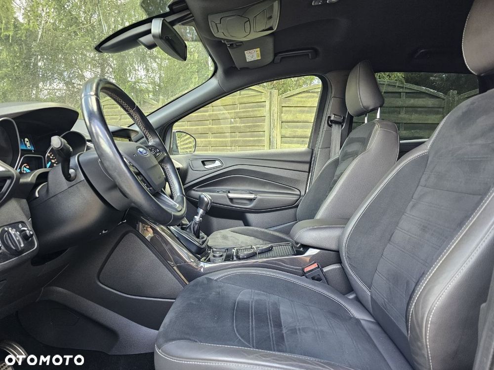 Ford Kuga 2.0 TDCi 4x4 ST-Line - 9