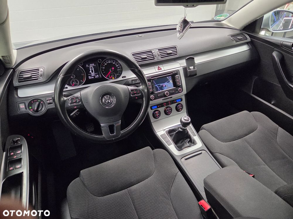 Volkswagen Passat Variant 2.0 TDI BlueMotion Technology DPF Comfortline - 7