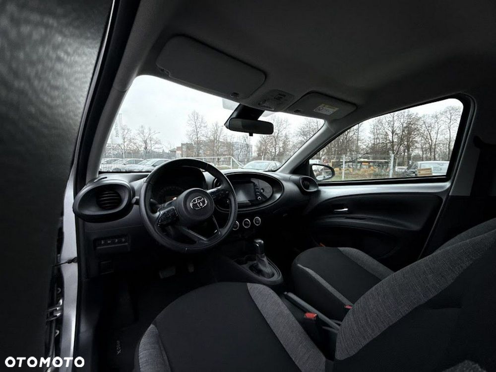 Toyota Aygo X - 12