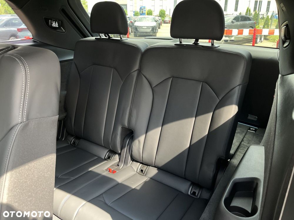 Audi Q7 - 16