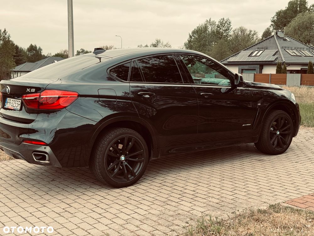 BMW X6 - 12