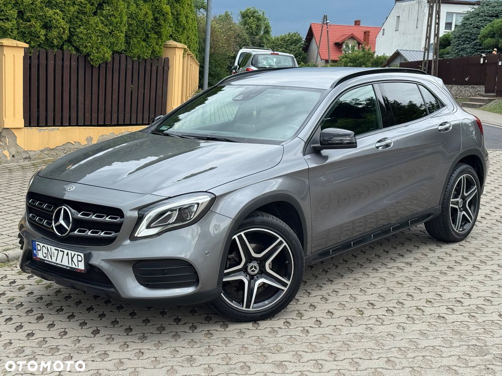 Mercedes-Benz GLA - 2
