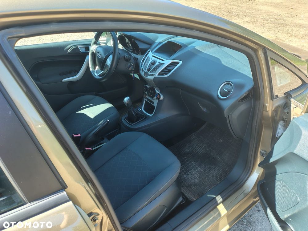Ford Fiesta 1.25 Gold X EU5 - 10