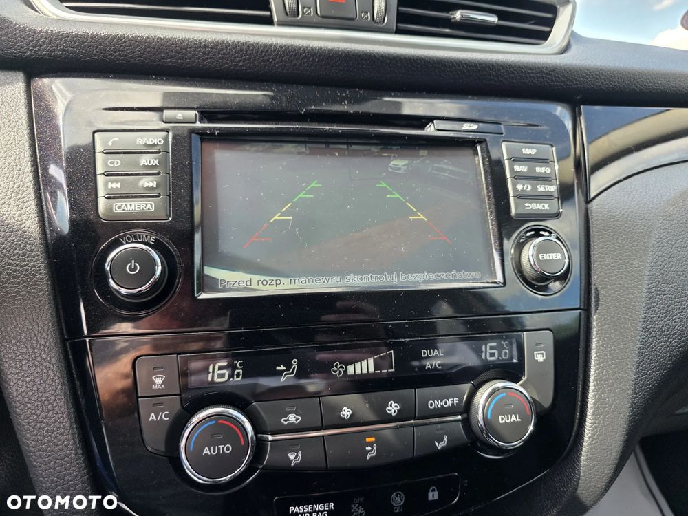 Nissan Qashqai 1.2 DIG-T N-Connecta EU6 - 15