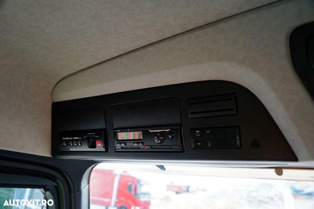 Mercedes-Benz OCS 3240 / 8x4 / LIVRARE - 7,2 M / + HIAB 211 HDS / RADIOCOMANDĂ / ROTATOARE / FURCĂ / PUNCT DE RIDICARE / EURO 6 - 30