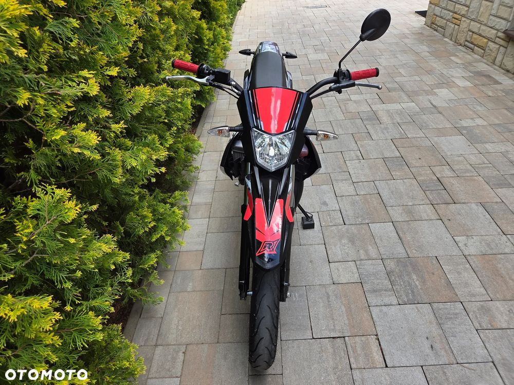 Aprilia SX - 9