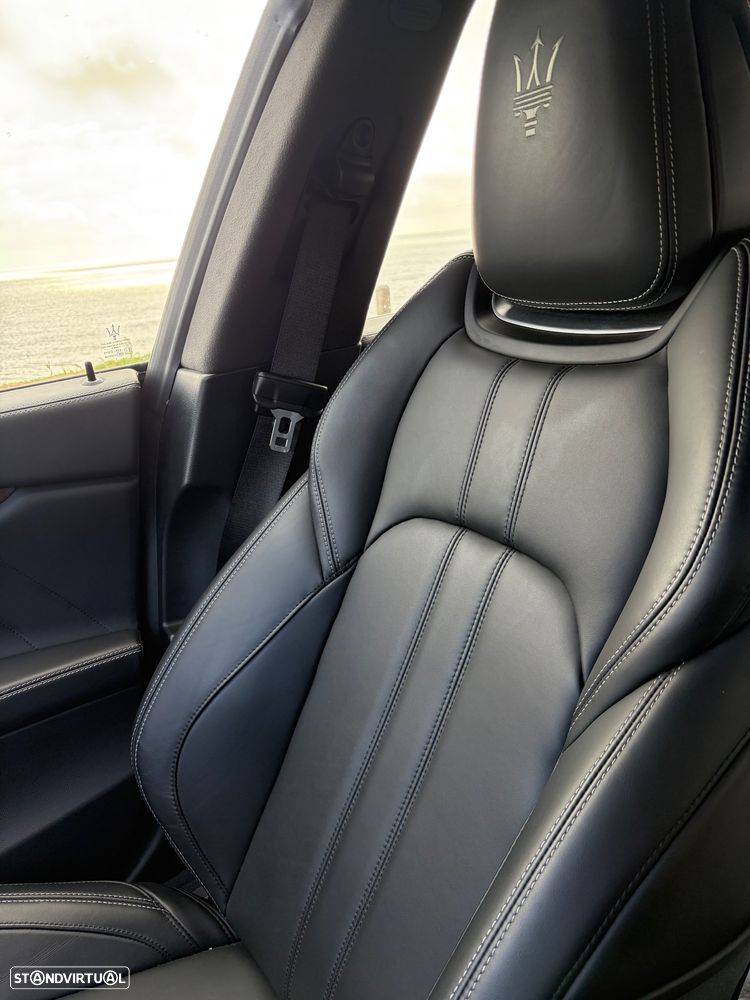 Maserati Ghibli Hybrid - 12