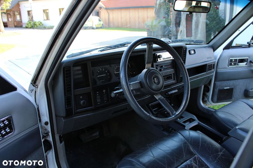 Jeep Cherokee 4.0 Limited - 18