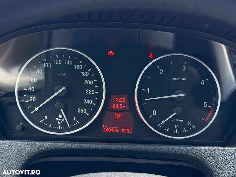 BMW X5 2010 — imagine 8