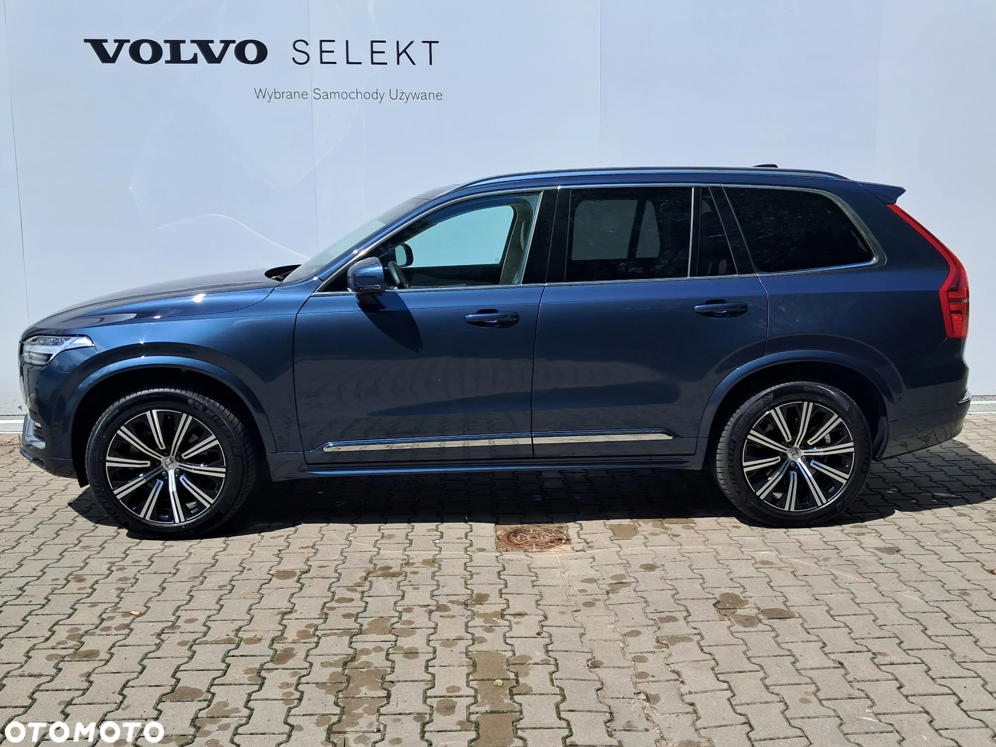 Volvo XC 90 - 9