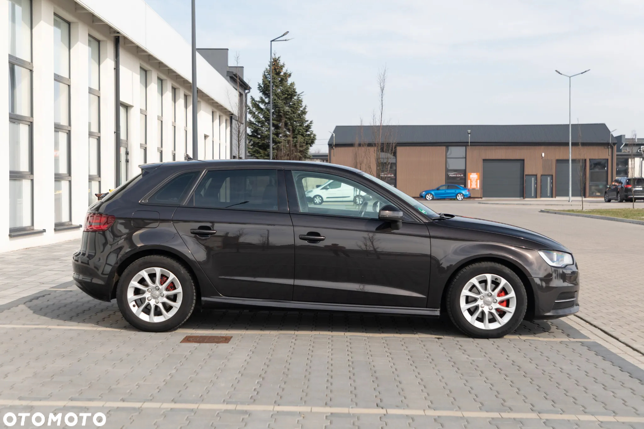 Audi A3 1.6 TDI ultra Attraction - 6