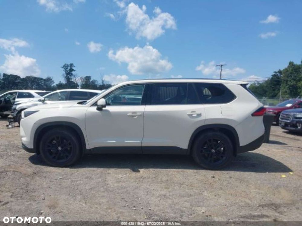 Toyota Grand Highlander - 3