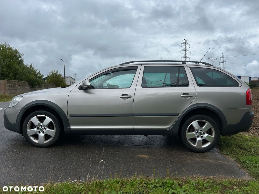 Skoda Octavia Scout 1.8 TSI - 4
