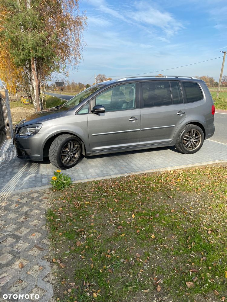 Volkswagen Touran 2.0 TDI DPF BlueMotion Technology Highline - 4