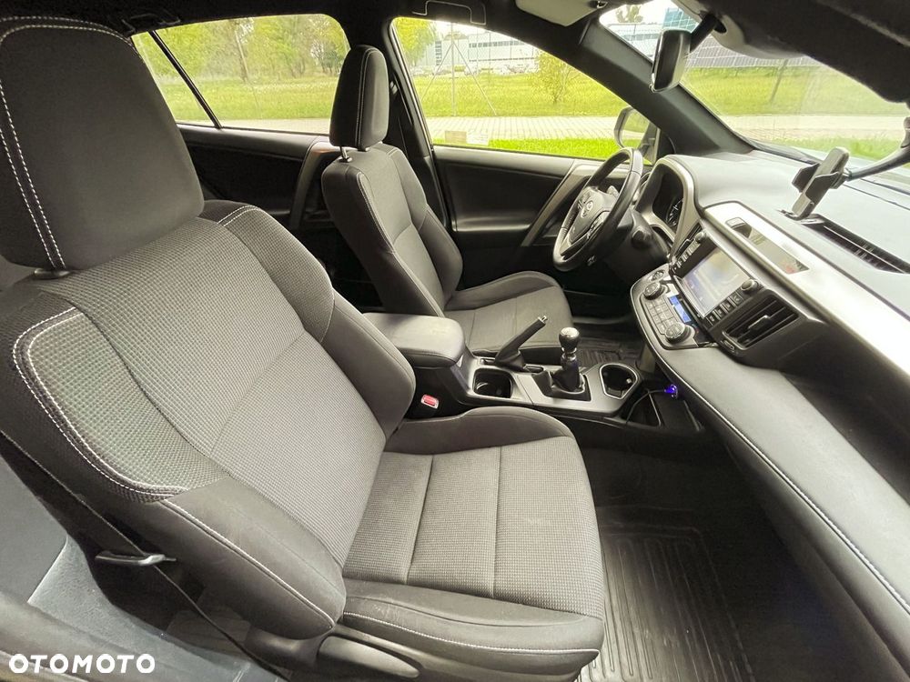 Toyota RAV4 2.0 D-4D Premium 4x2 - 13