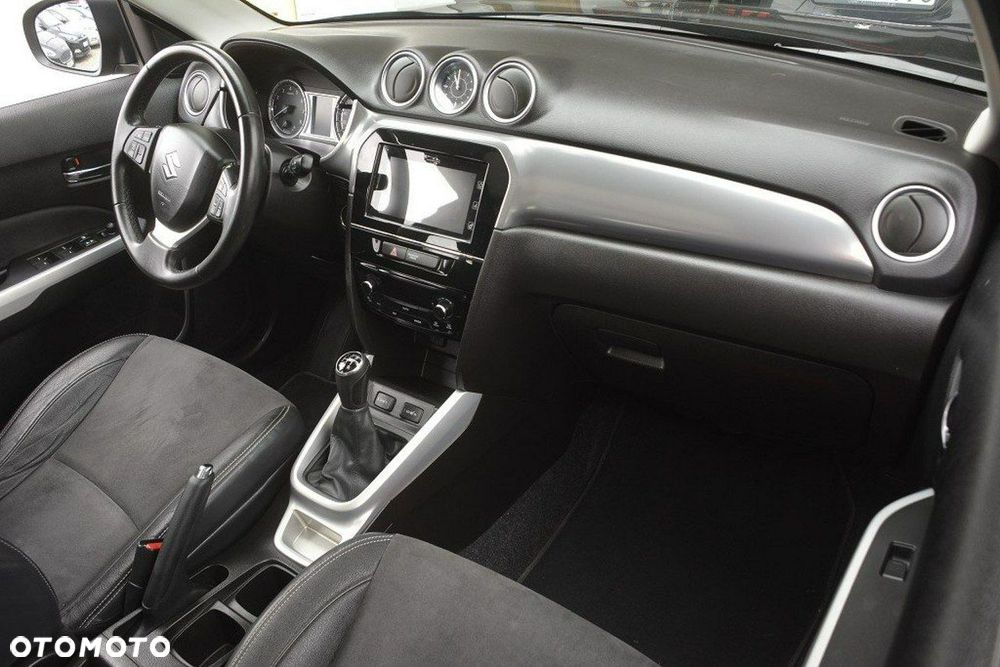Suzuki Vitara 1.6 XLED 2WD - 18