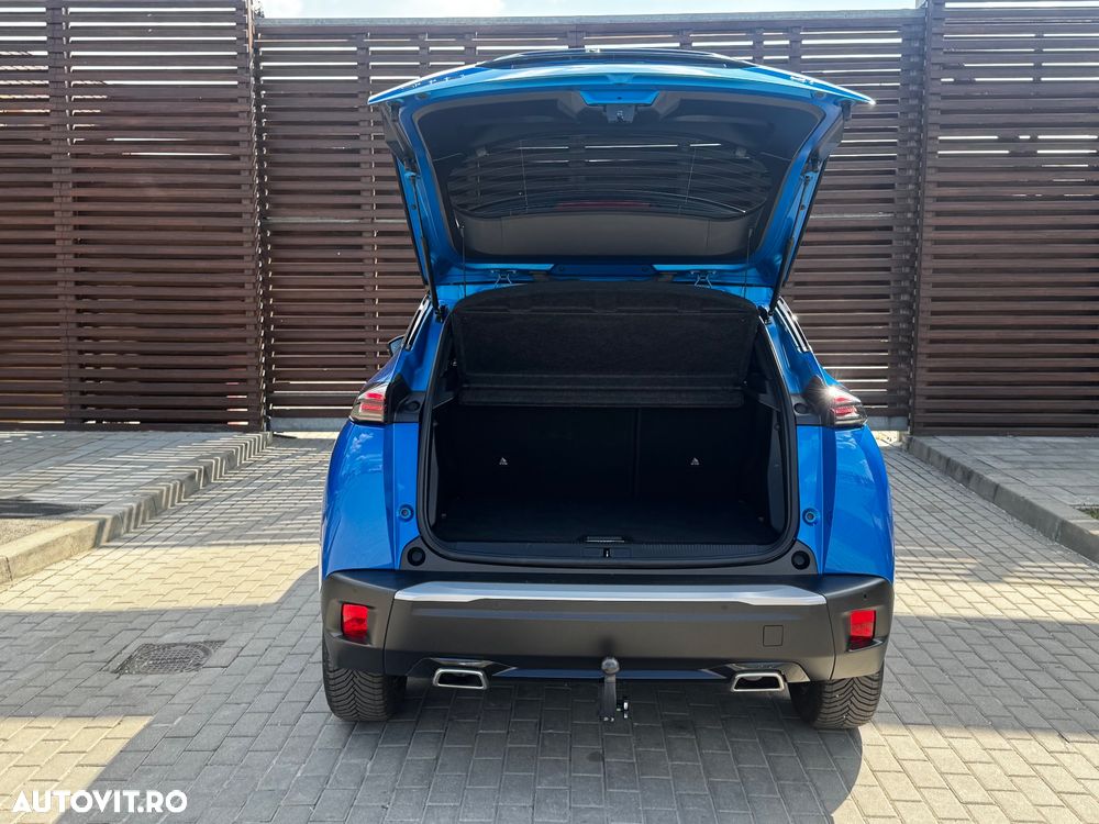 Peugeot 2008 PureTech 130 EAT8 GT - 20