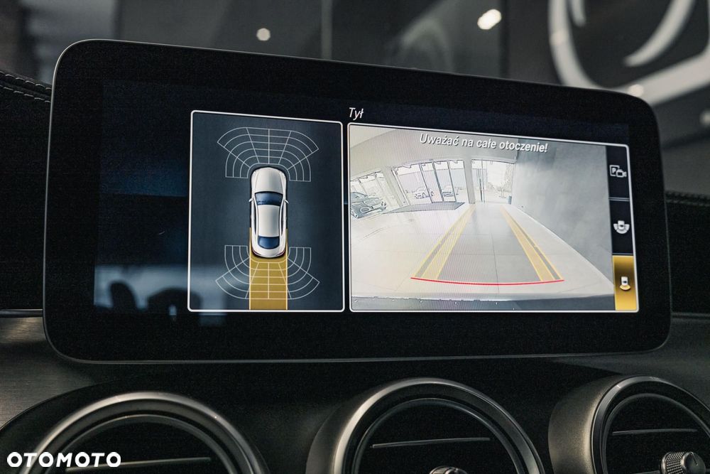 Mercedes-Benz Klasa C 300 9G-TRONIC - 19