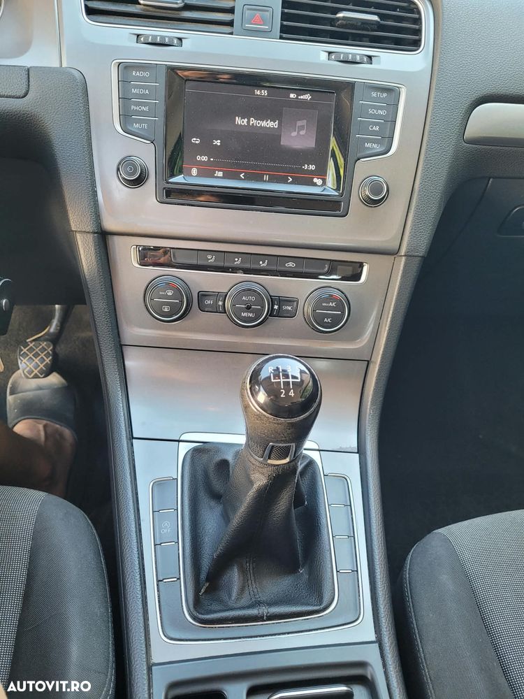 Volkswagen Golf - 9